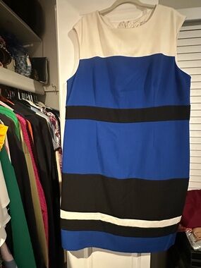 Studio One Sleeveless Colorblock Midi Dress in Blue, Black & White